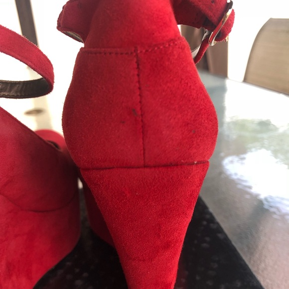 RUBY RED QUINN 👠👠👠 - Picture 7 of 8